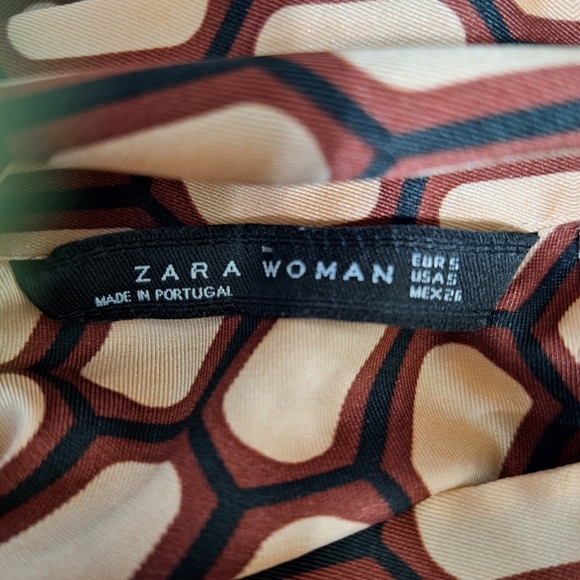 Zara Preppy Geometric Print Silky Business Casual High Neck Bow Tie Blouse Sz.S - Picture 10 of 10